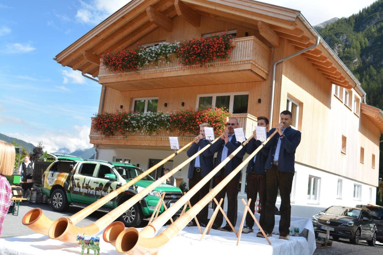 Pension Alpenblick Steeg Exteriér fotografie